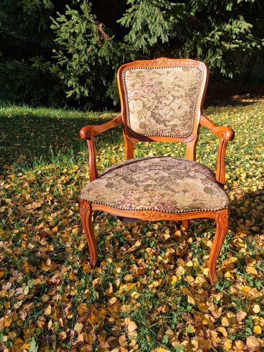 Krzesło fotelowe LUDWIK Filip rzeźbione  gobelin