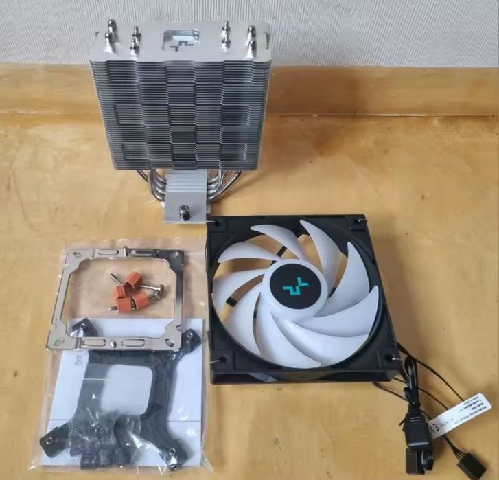 Новый Башенный кулер Deepcool AG400 ARGB с подсветкой