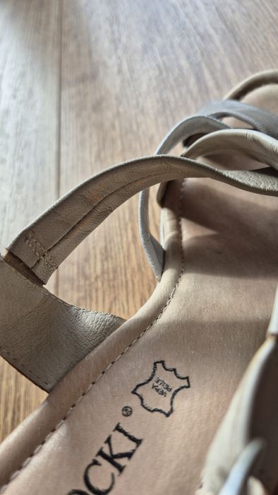 Buty na koturnie LASOCKI 40