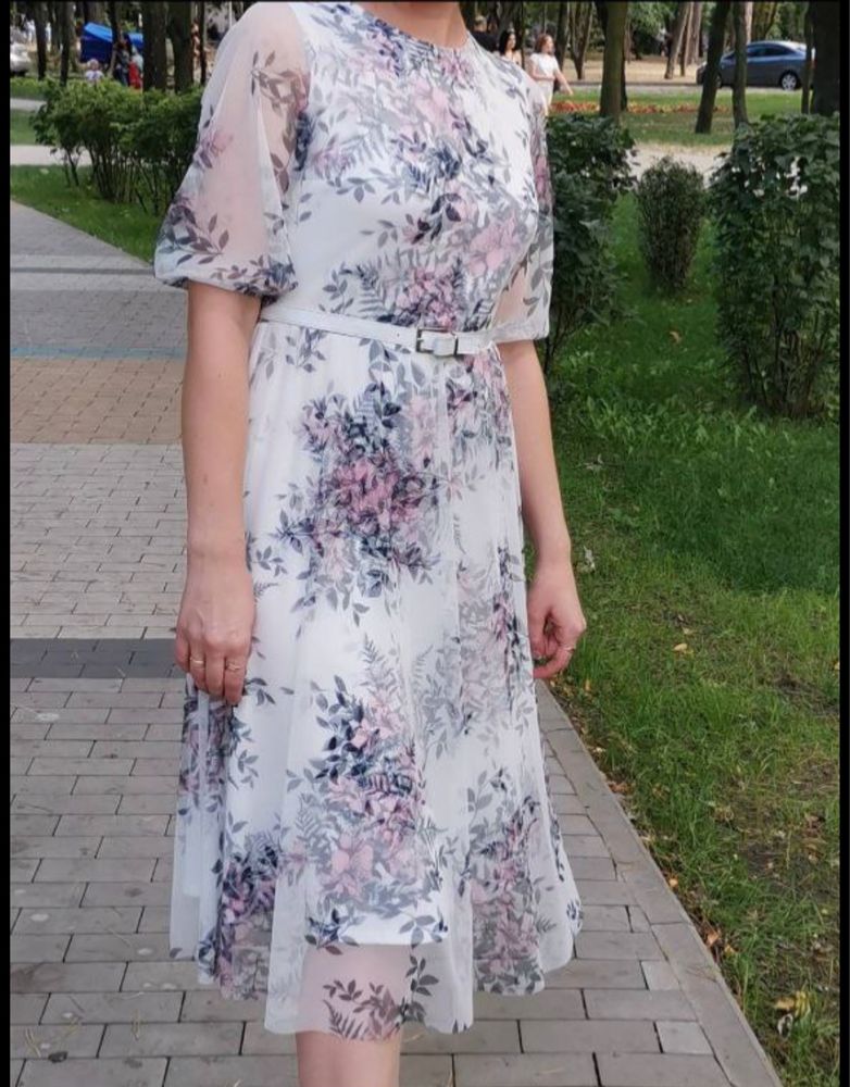 Продам гарну сукню