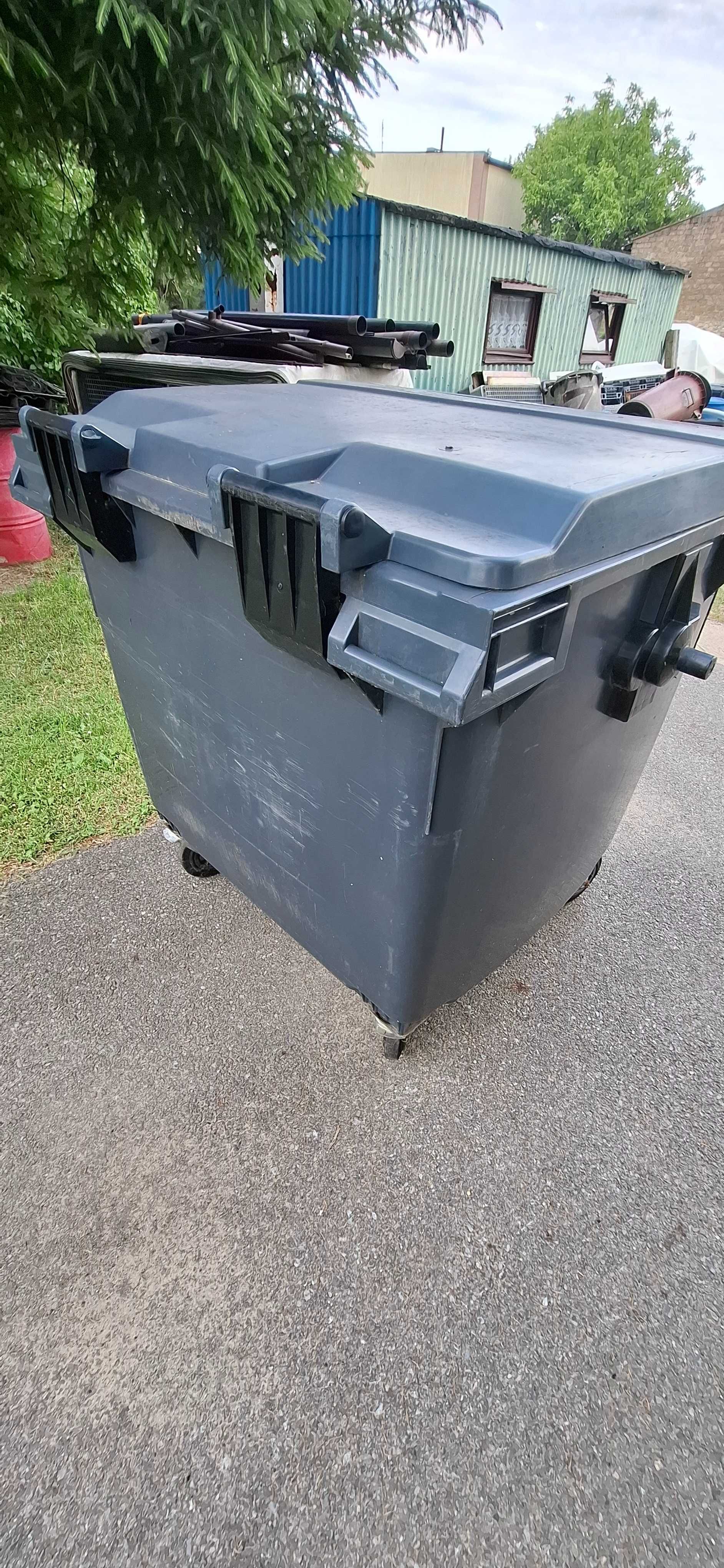 kubeł plastikowy 1100l