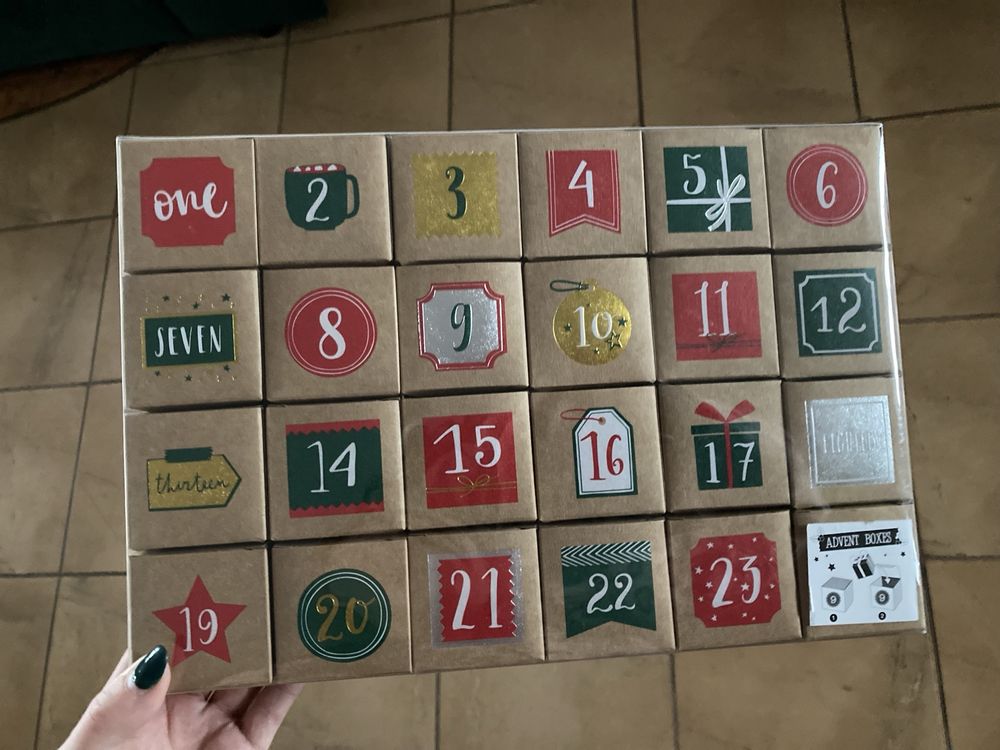 Kalendarz adwentowy pudełka do wypełnienia 5x5x5 cm