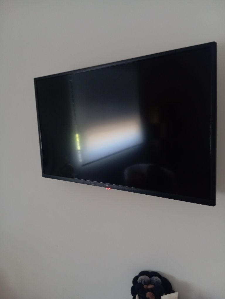 Smart TV com 32"