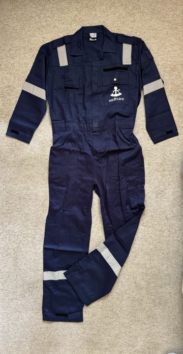 Kombinezon roboczy z odblaskowymi paskami