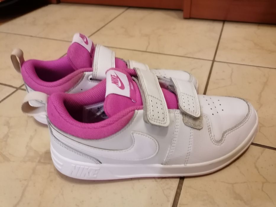 Buty sportowe nike rozm 35