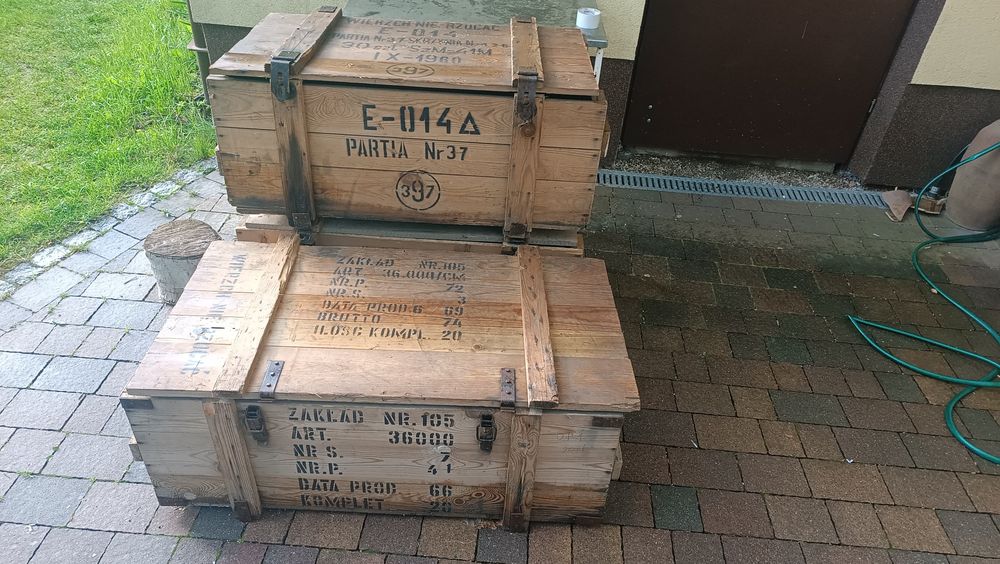 Skrzynie drewniane ozdobne do ogrodu