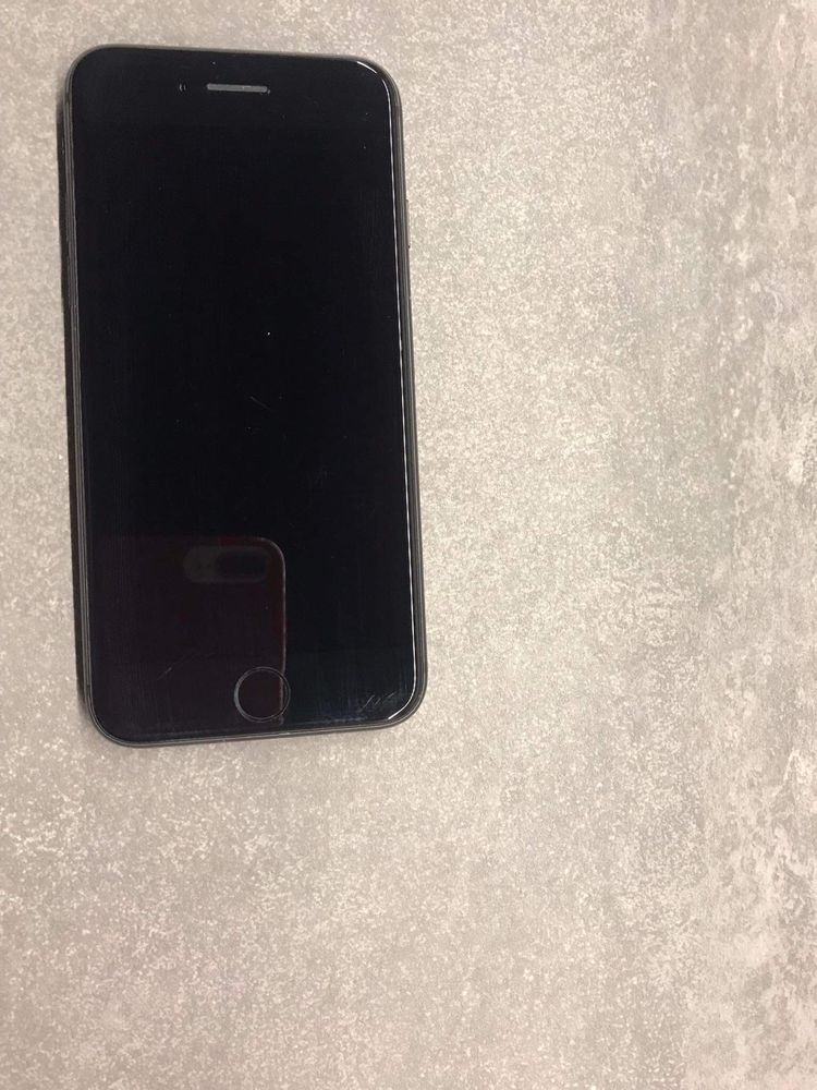 Iphone 8 czarny ,64GB sprawny