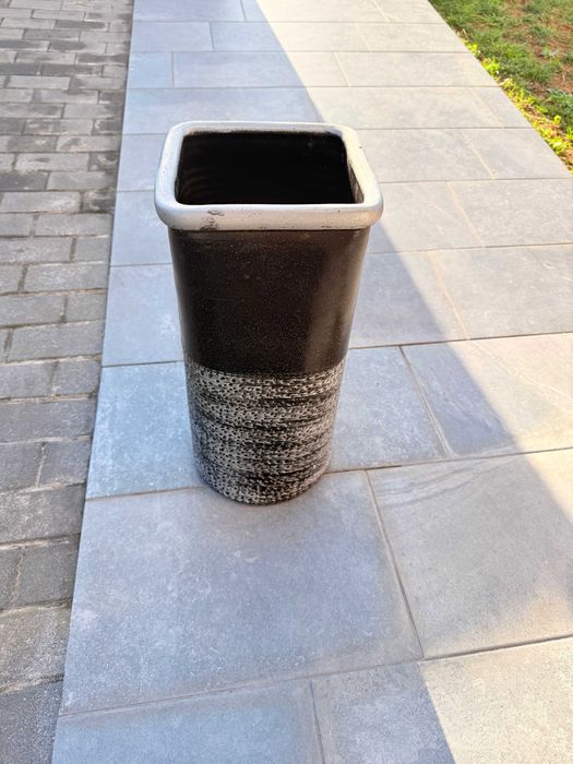 Vaso em barro em bom estado