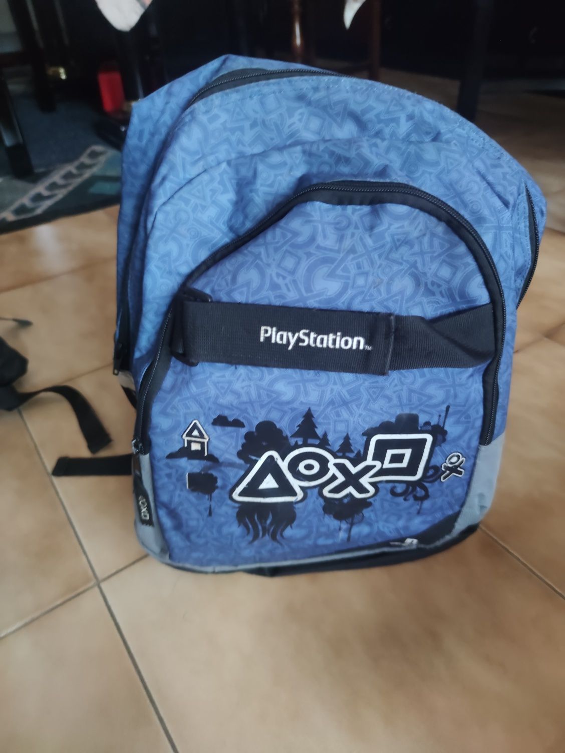 Mochila escolares em playstation