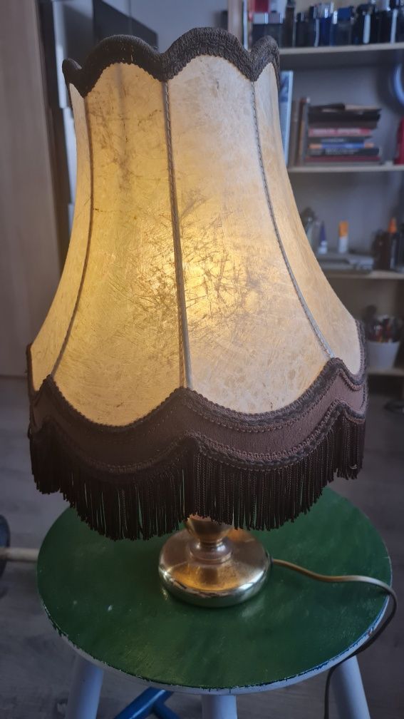 Stara lampa nocna ze skórzanym abażurem