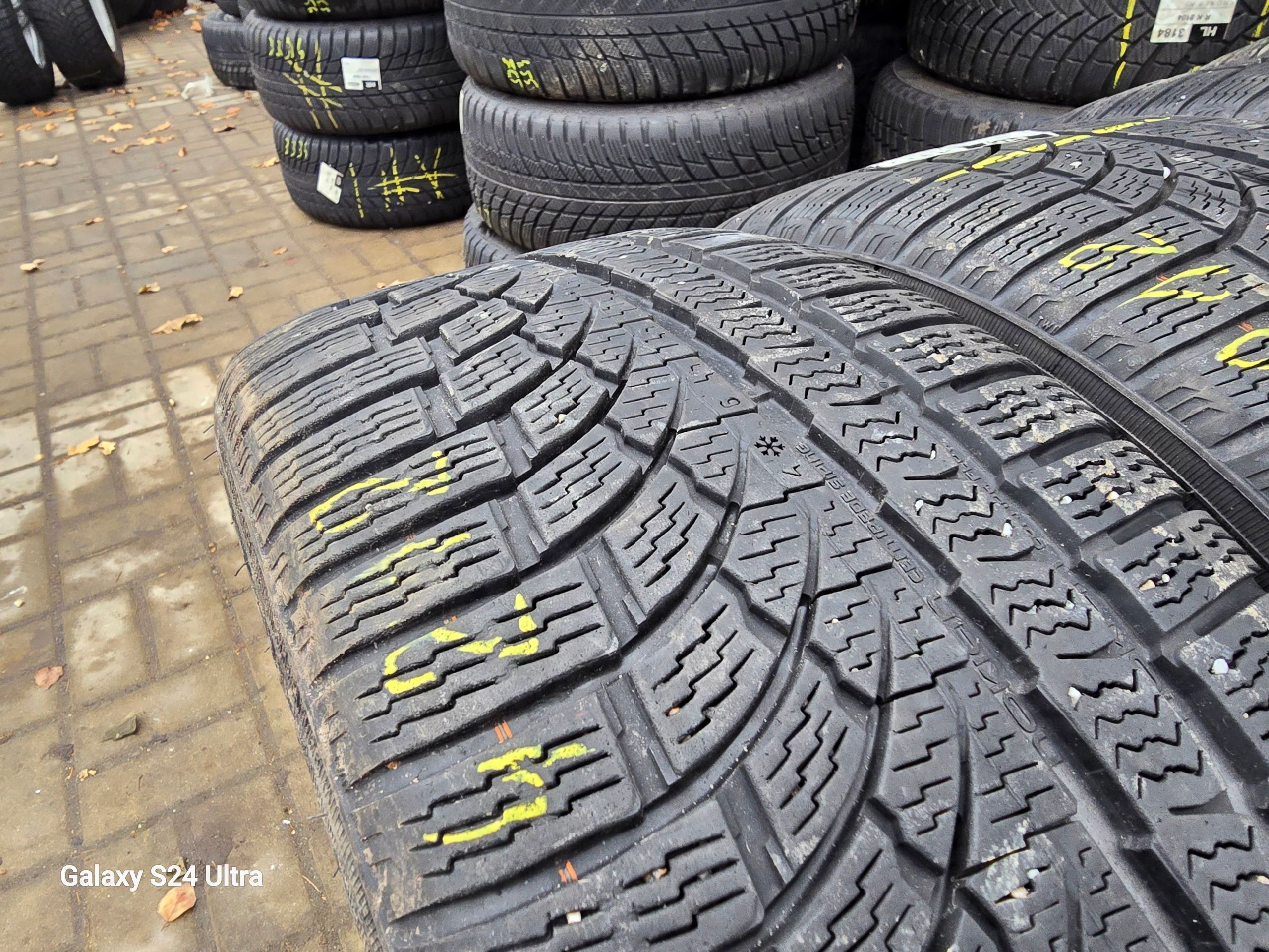 Nokian WR A4 245/45R18 100V Rsc 6mm 18r 4x