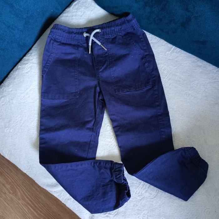 Joggersy Club Cool rozmiar 110