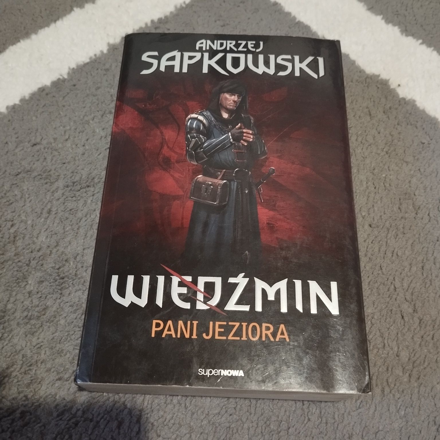 Pani jeziora Wiedźmin Andrzej Sapkowski