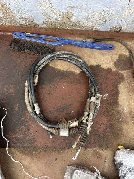 Троси ручника Мазда 626 GD GC