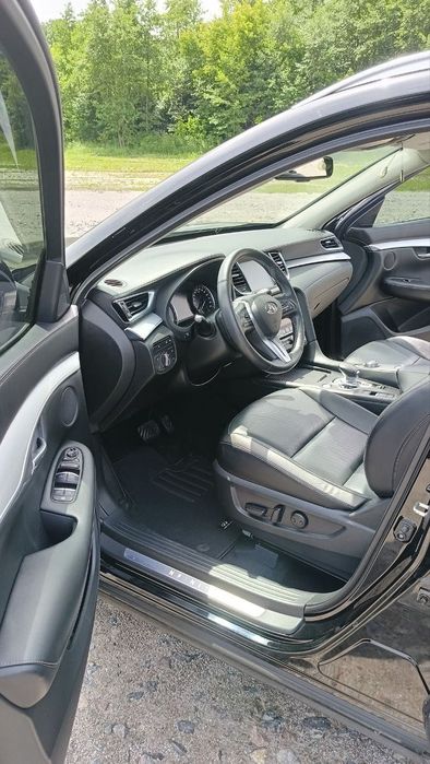 Продажа власного авто Infiniti QX50 Luxe Essential в гарному стані