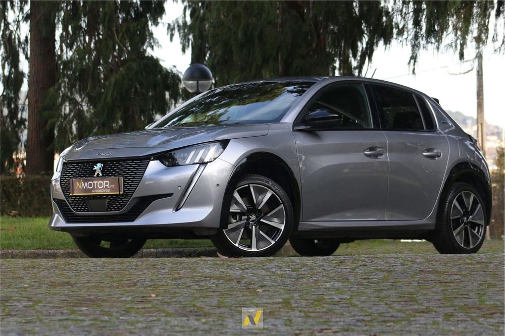 Peugeot e-208 50 kWh GT