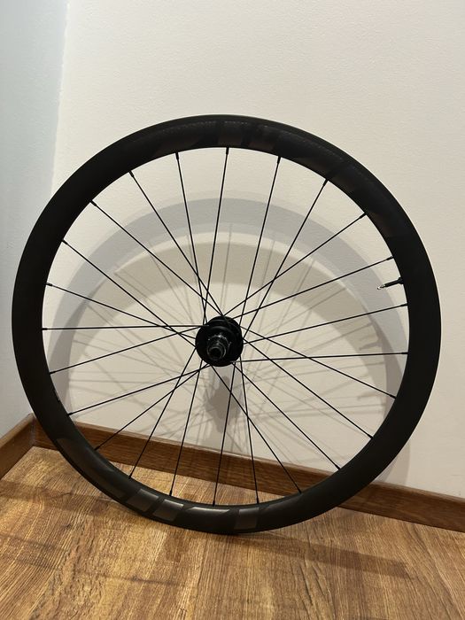 Koło tylne Zipp 303 Firecrest Tubeless Disc