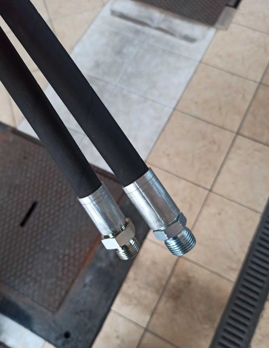 Przewód hydrauliczny - zakuwanie węży hydraulicznych