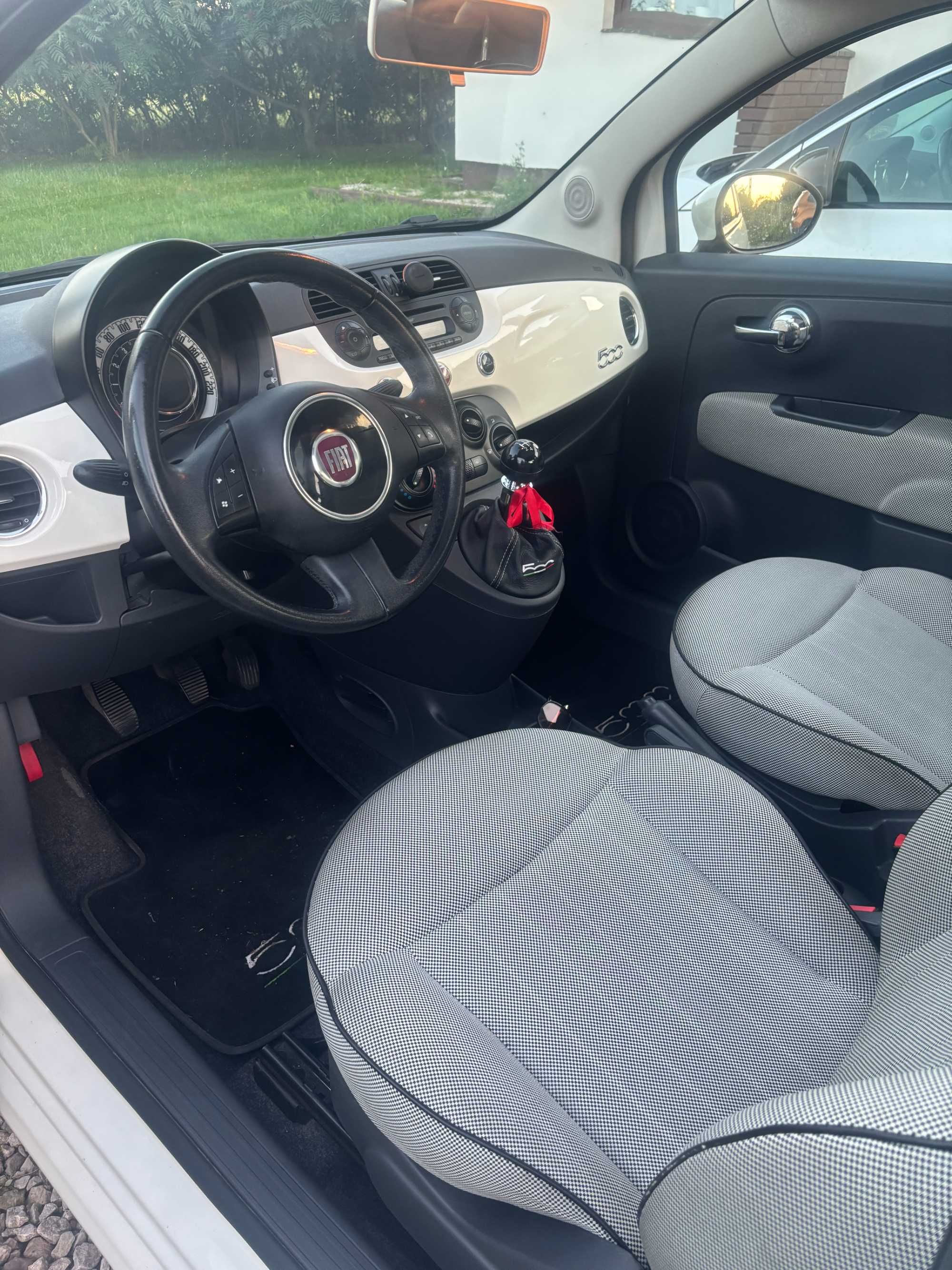 Fiat 500 Wersja Lounge 1.2  Szklany Dach Klima Alufelgi Zadbany