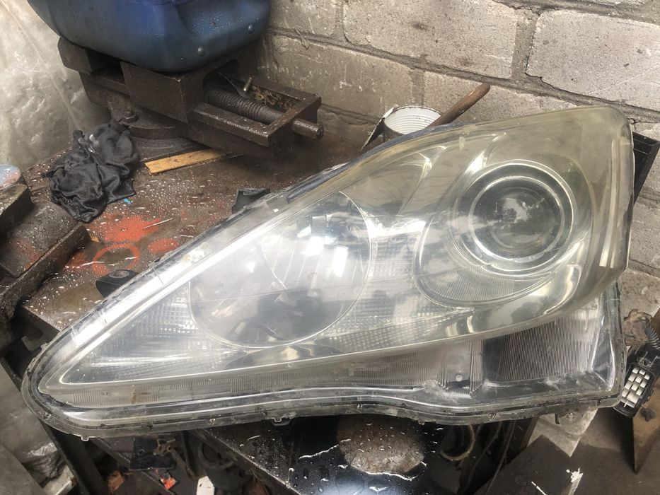 Фара лексус ис