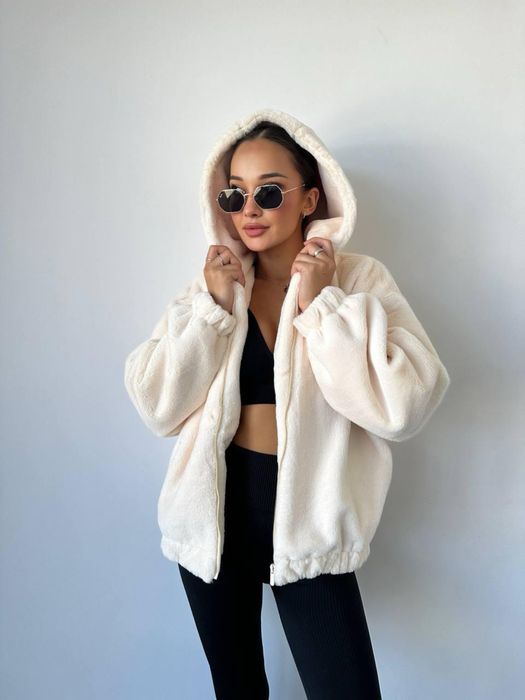 Шубка курточка bershka