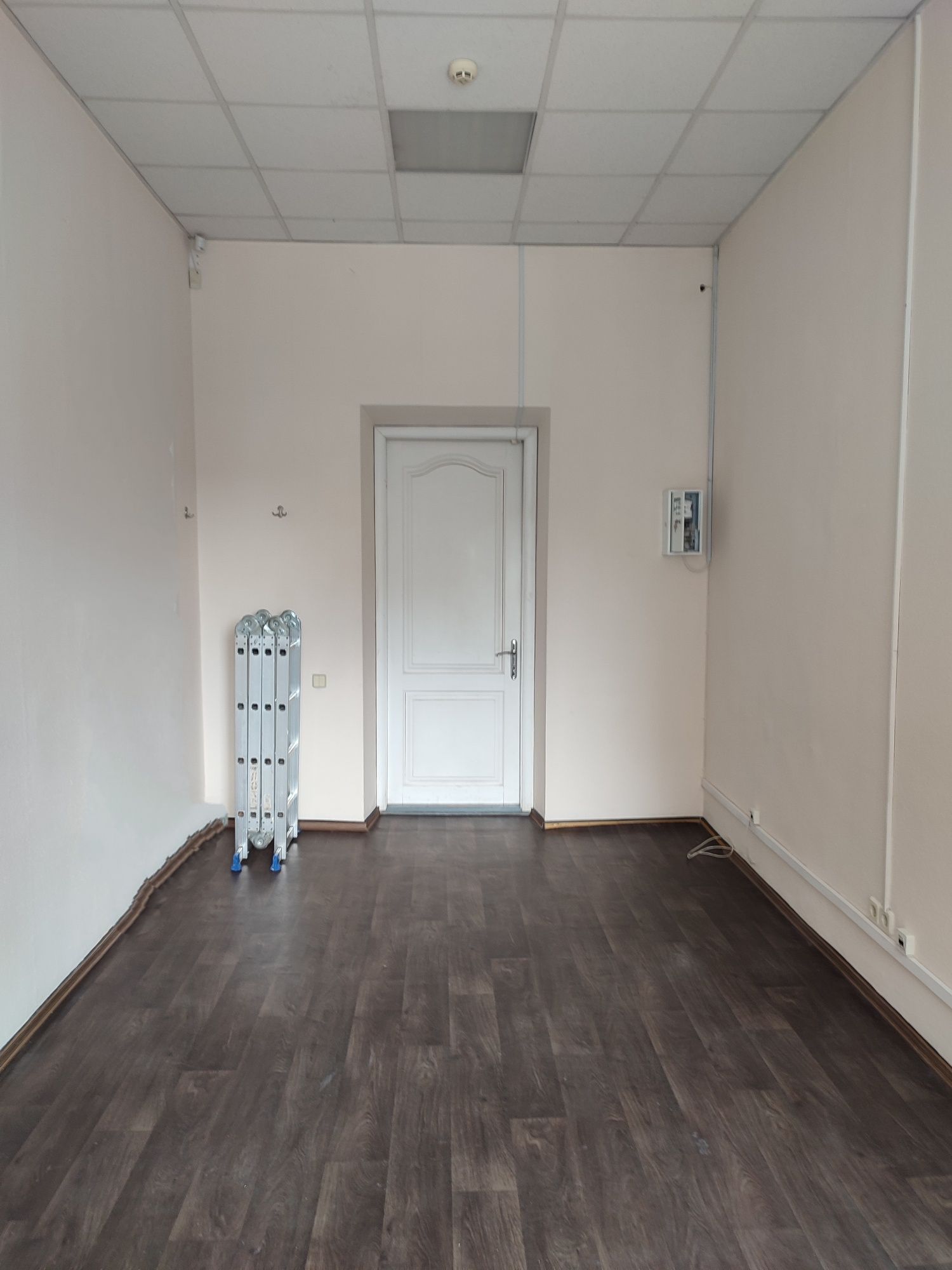 Оренда кабінету 15 та 16 м кв, кондиціонер, центр, з ремонтом