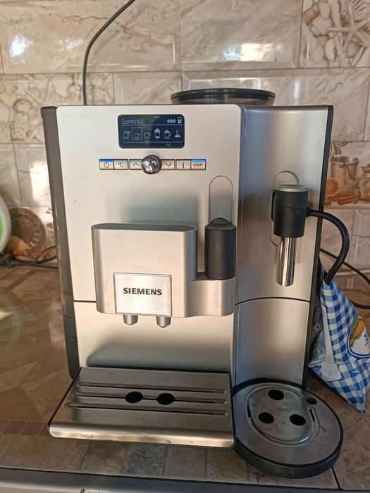 Кавомашина Siemens EQ. 7 Plus