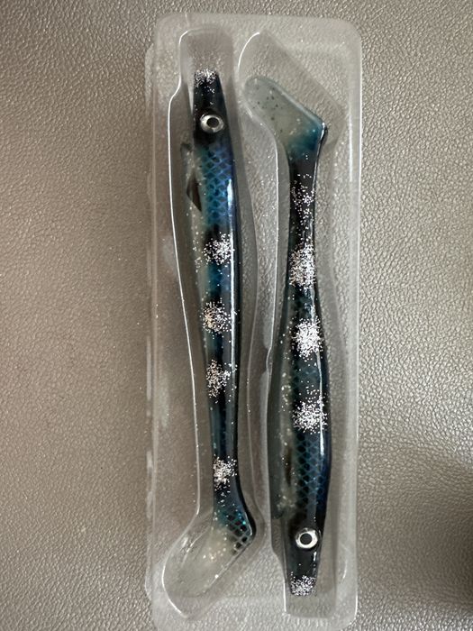 Przynęta Strike Pro Pig Shad JR 20 cm - Ice Spotted Bullhead