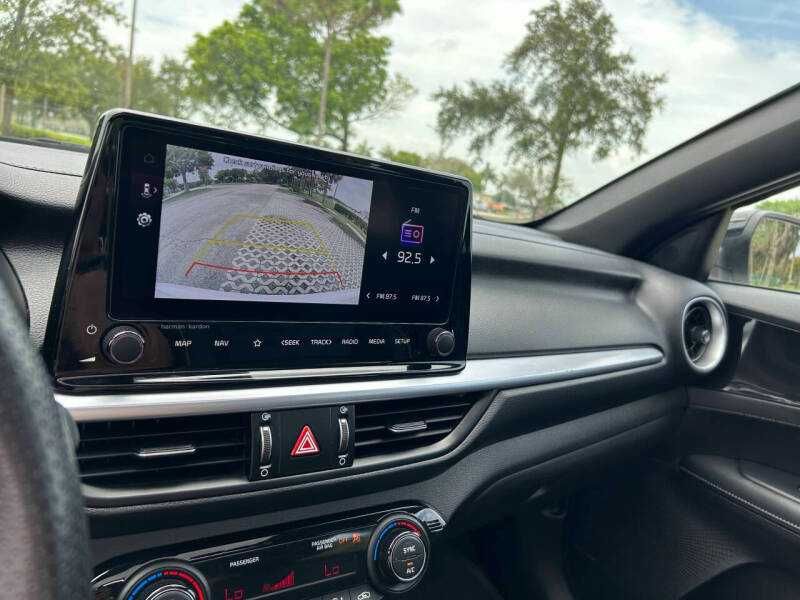 2022 Kia Forte GT Line