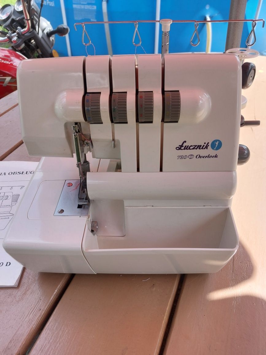 Overlock Łucznik 720d owerlok