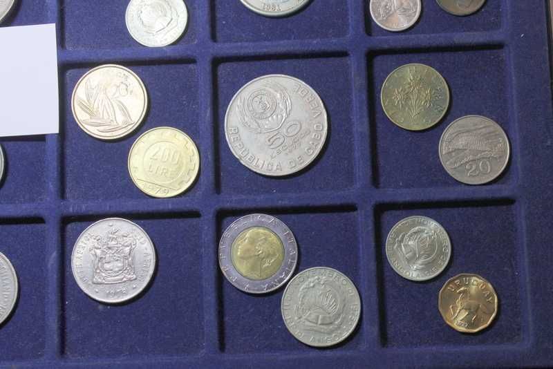 Lote de moedas estrangeiras variado (3)