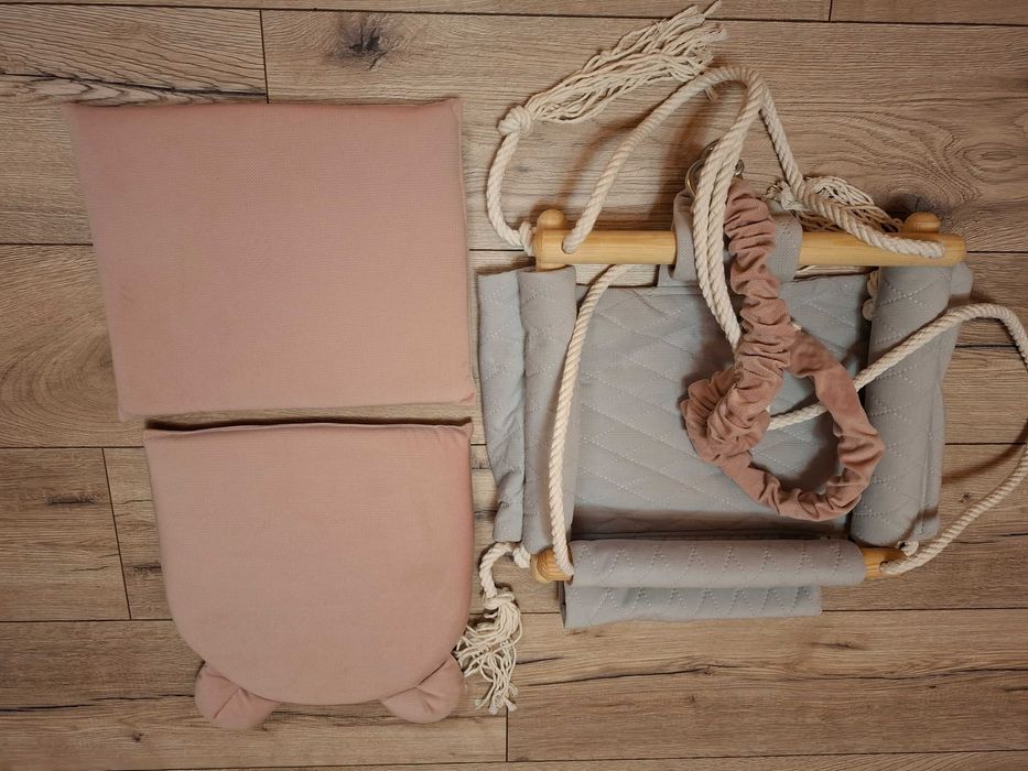 Huśtawka dziecięca do pokoju i ogrodu