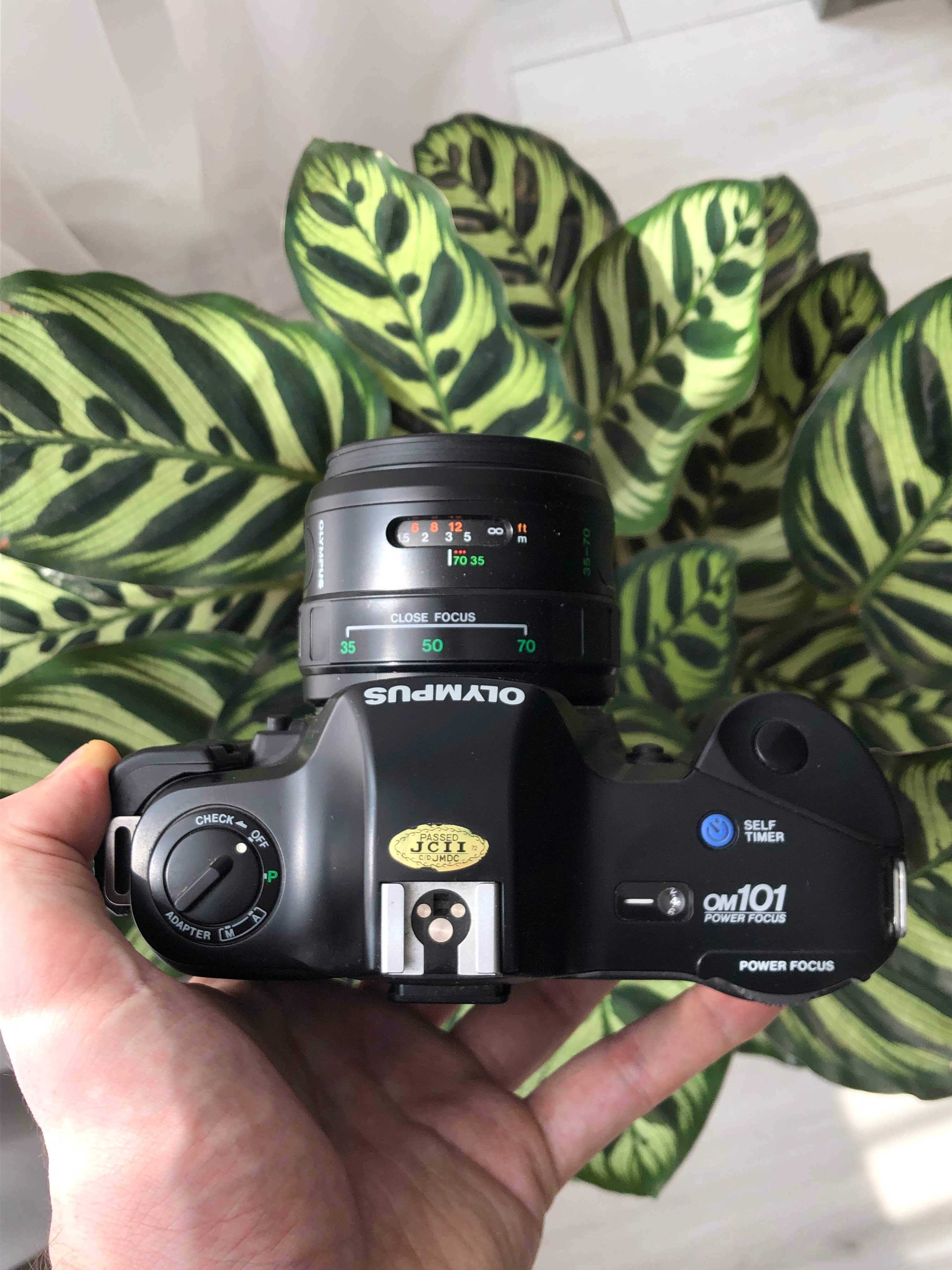 Фотокамера Olympus OM 101 з Обєктивом Olympus Zoom 35–70mm f/3.5–4.5