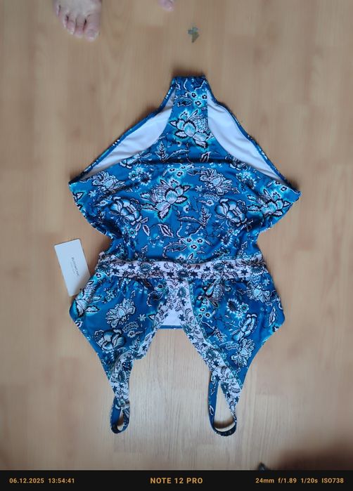 Купальник новый модельный р 20 (54)