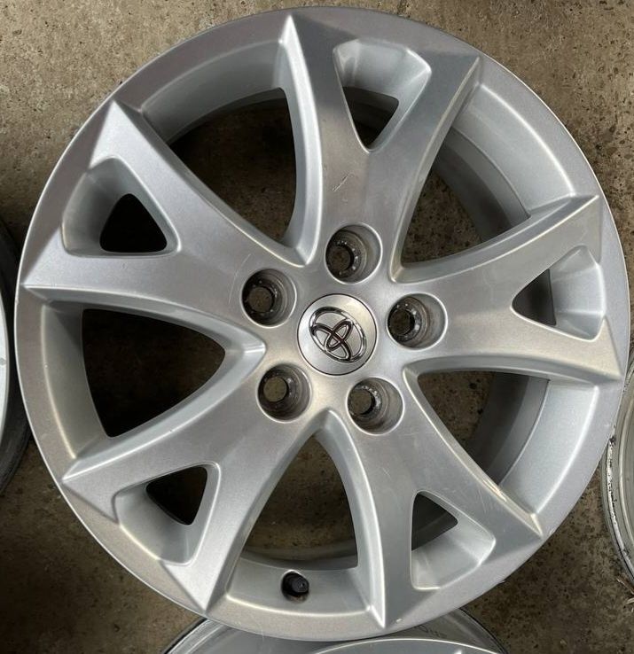 Диски Toyota Corolla Avensis Camry R 16 5 114.3