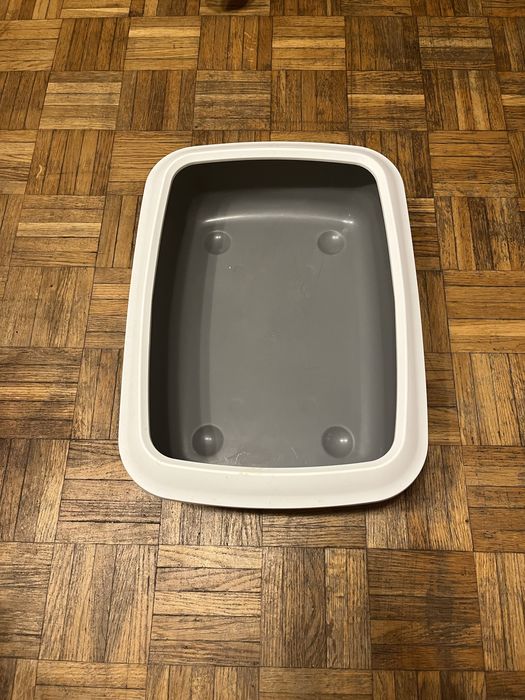 Kuweta Savic otwarta z rantem