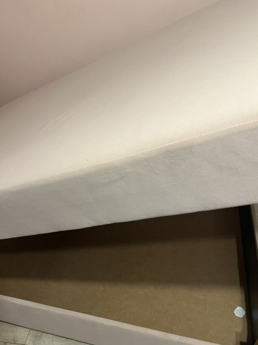 Śliczne łóżko rozm  120x 200cm