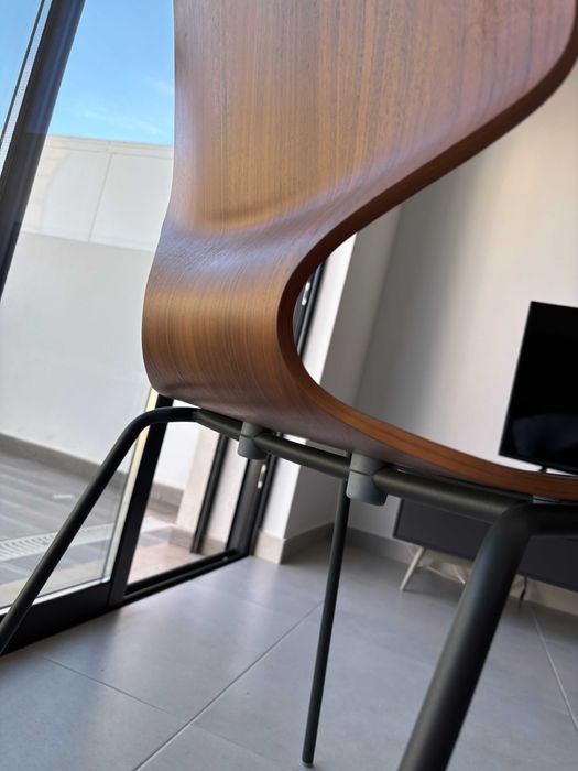 Cadeira BOConcept Madeira e Metal