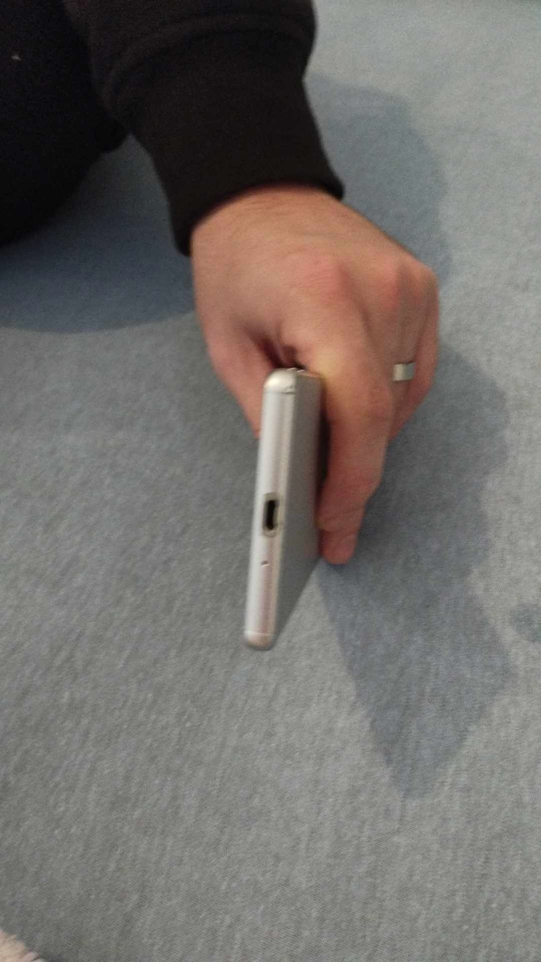 Sprzedam telefon marki sony xiperia