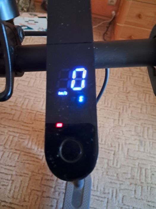 Продам электросамокат