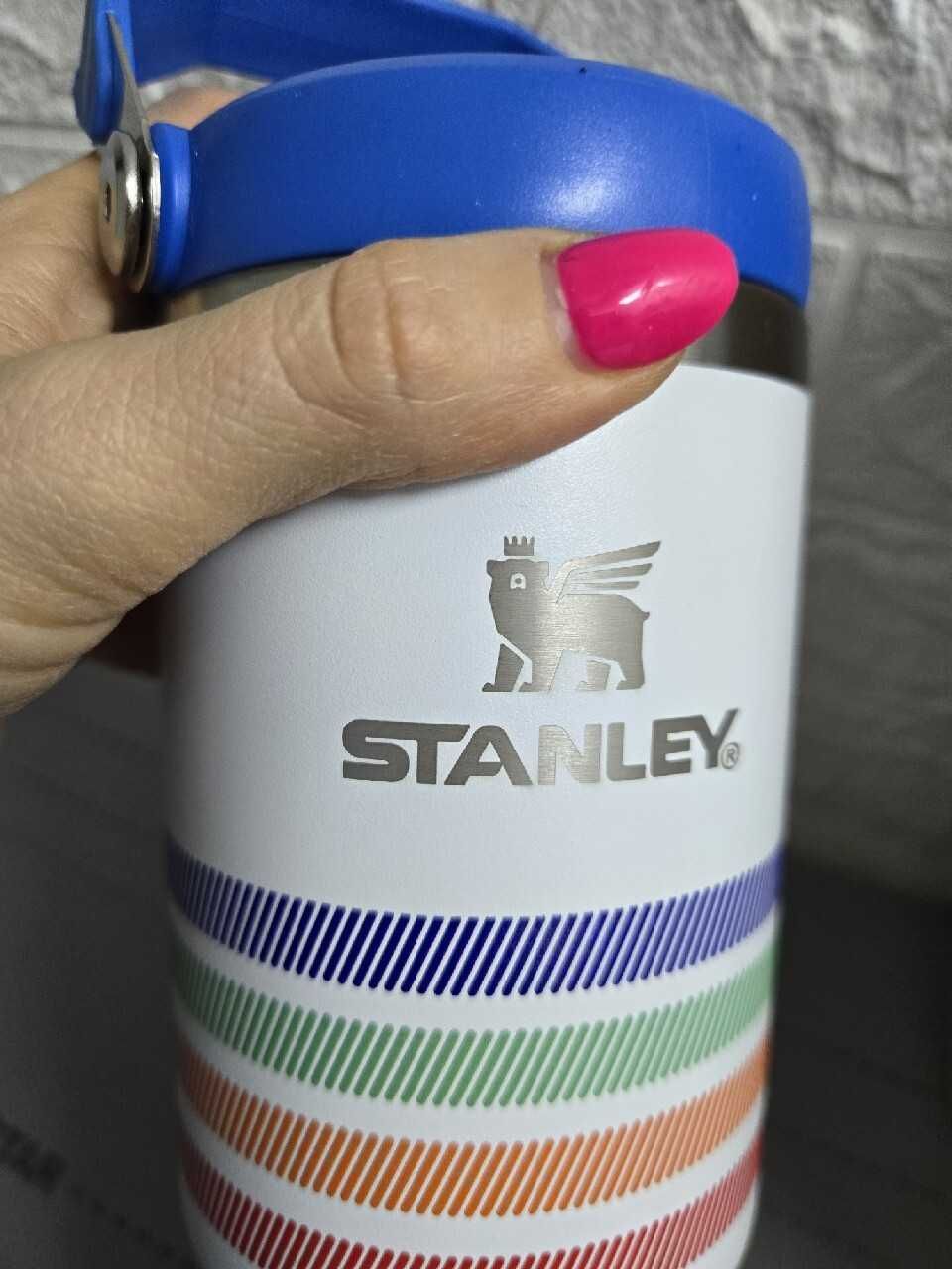 Kubek termiczny bialy 887 ml stanley