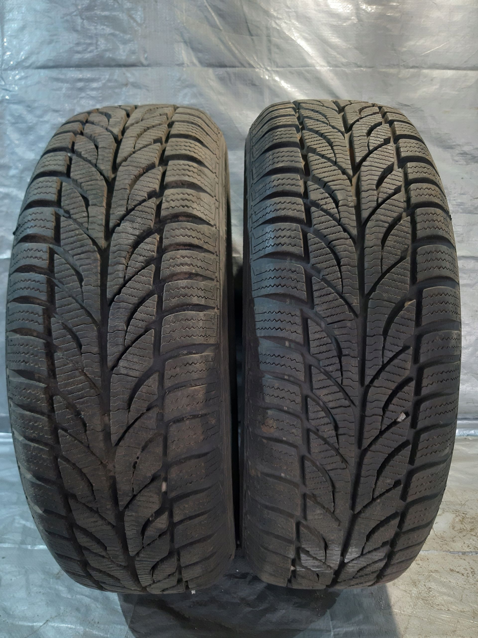 Opony Zimowe 2x Paxaro Winter 195/65 R15/91t 2021r