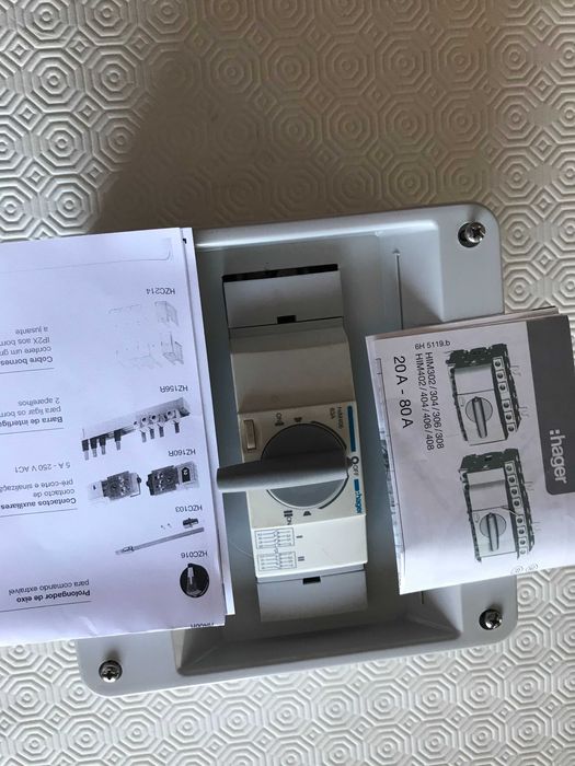 Comutador de electricidade Hager HIM404