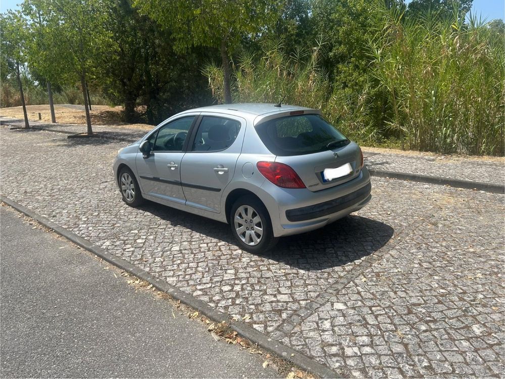 Peugeout 207 1.4 gasolina