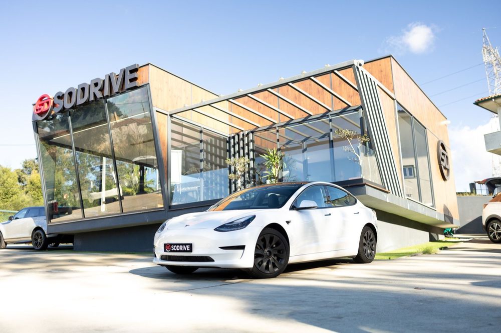 Tesla Model 3 Standard Range Plus RWD