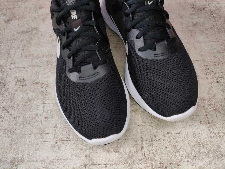 Кросівки Nike Revolution 6 р-42 оригінал кроссовки найк черные лёгкие
