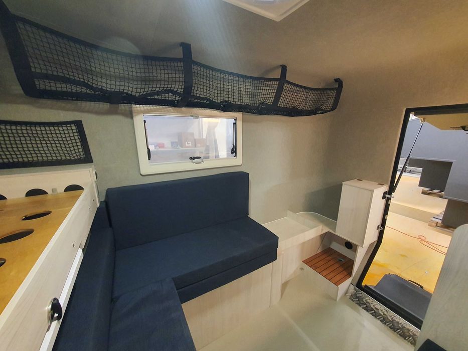 Zabudowa kapsuła pickup camper Aero One Flexplorer