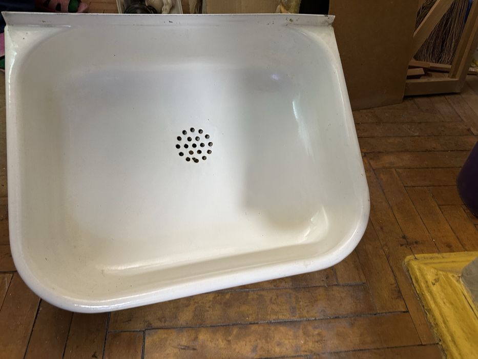 Раковина металическая