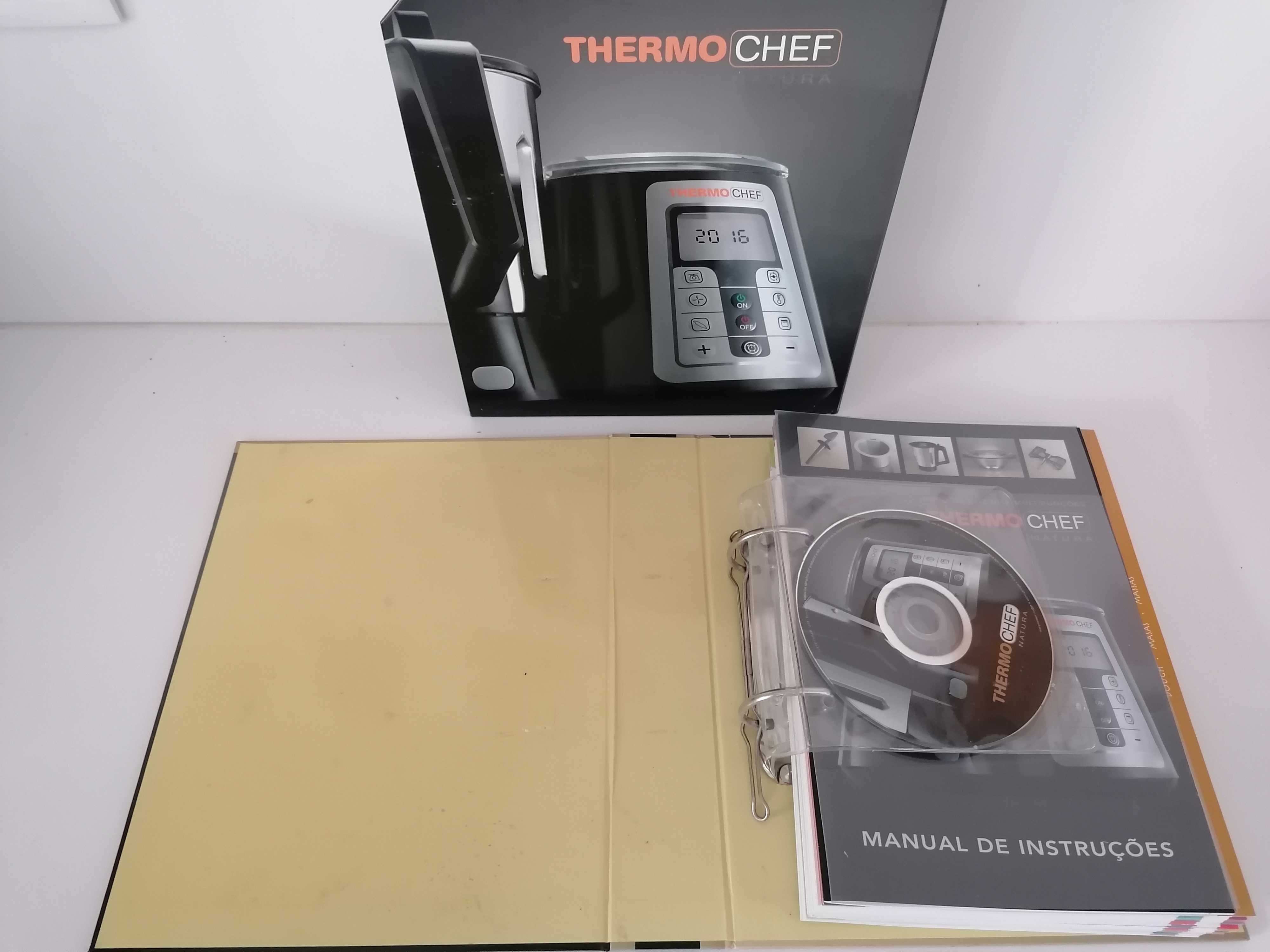 ThermoChef com acessórios e livro de receitas