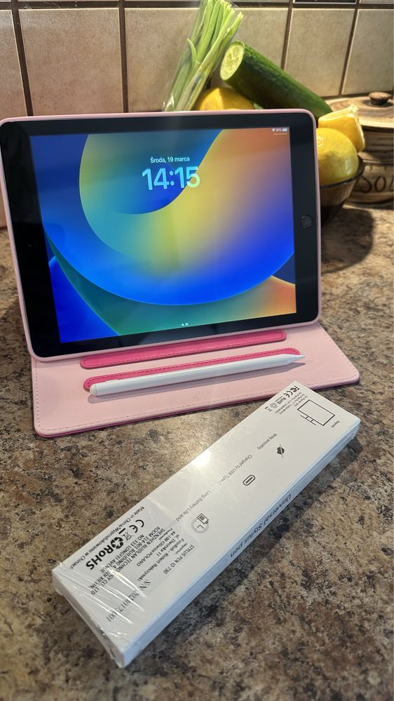 Tablet iPad Apple Retina ——128gb —- TOUCH ID - PROCREATE